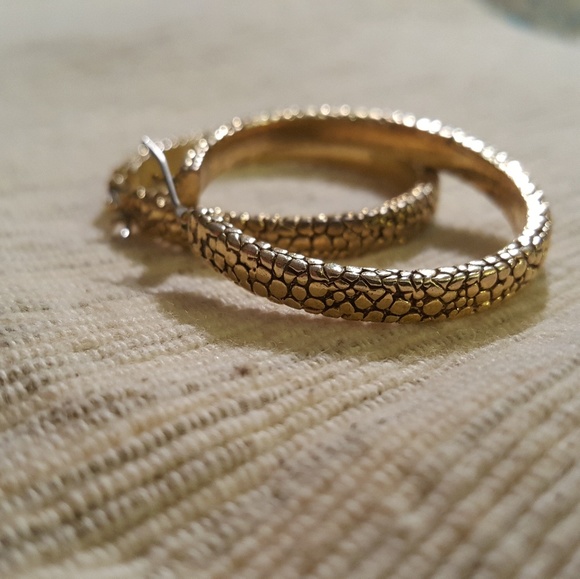 Pebbled Gold Colored hoops with Safety Closure - Picture 4 of 7